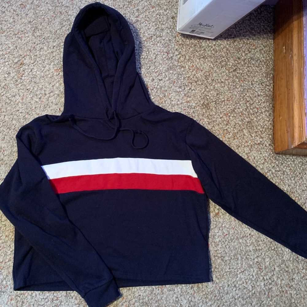 Cropped hoodie navy blue, red, and white size M